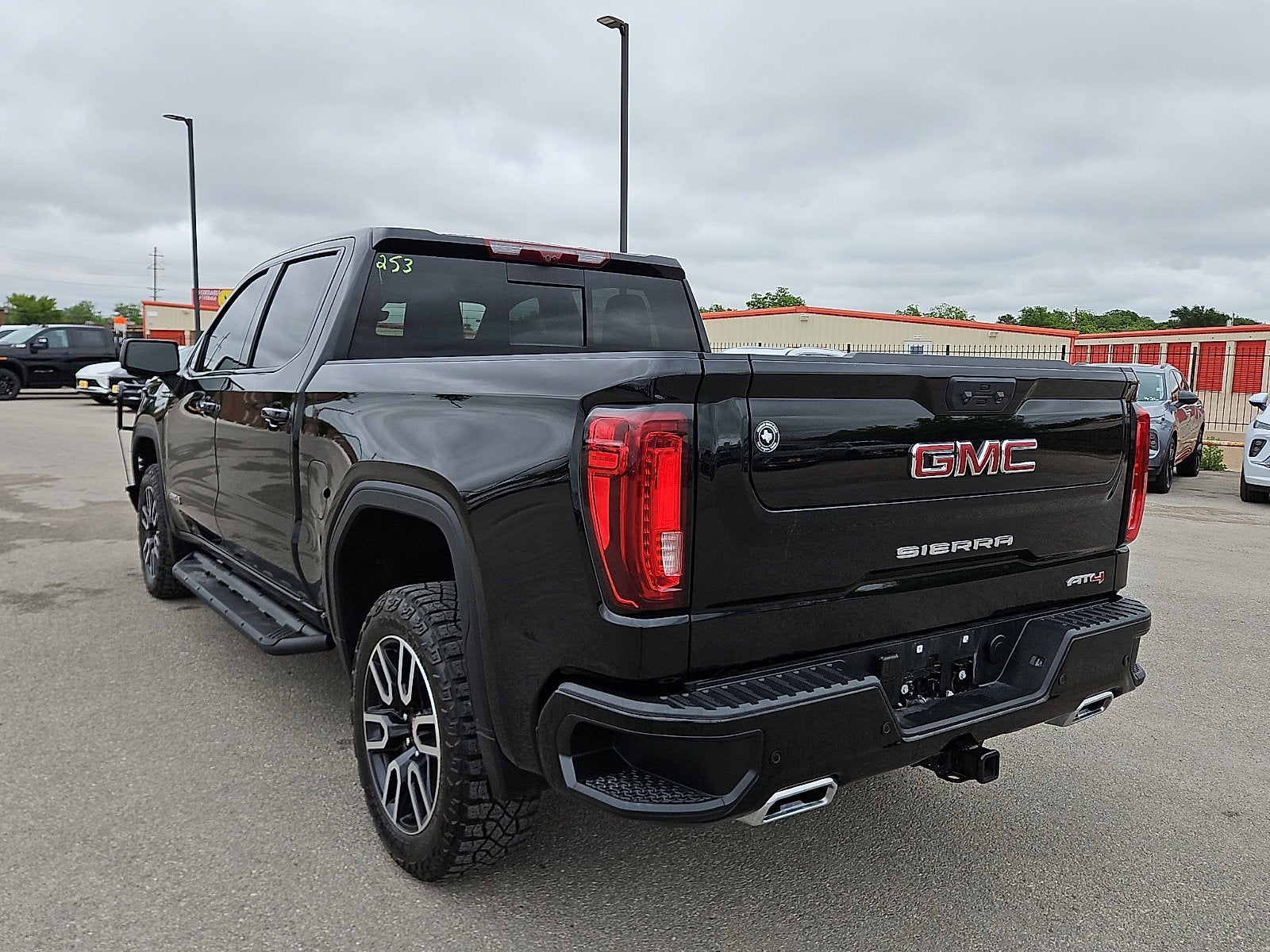 2025 GMC Sierra 1500 AT4