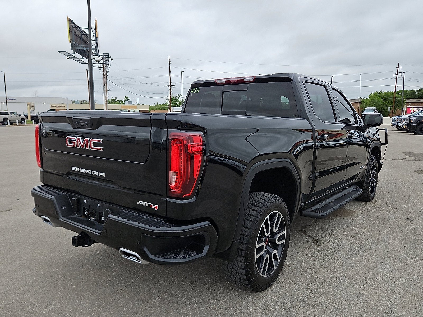 2025 GMC Sierra 1500 AT4