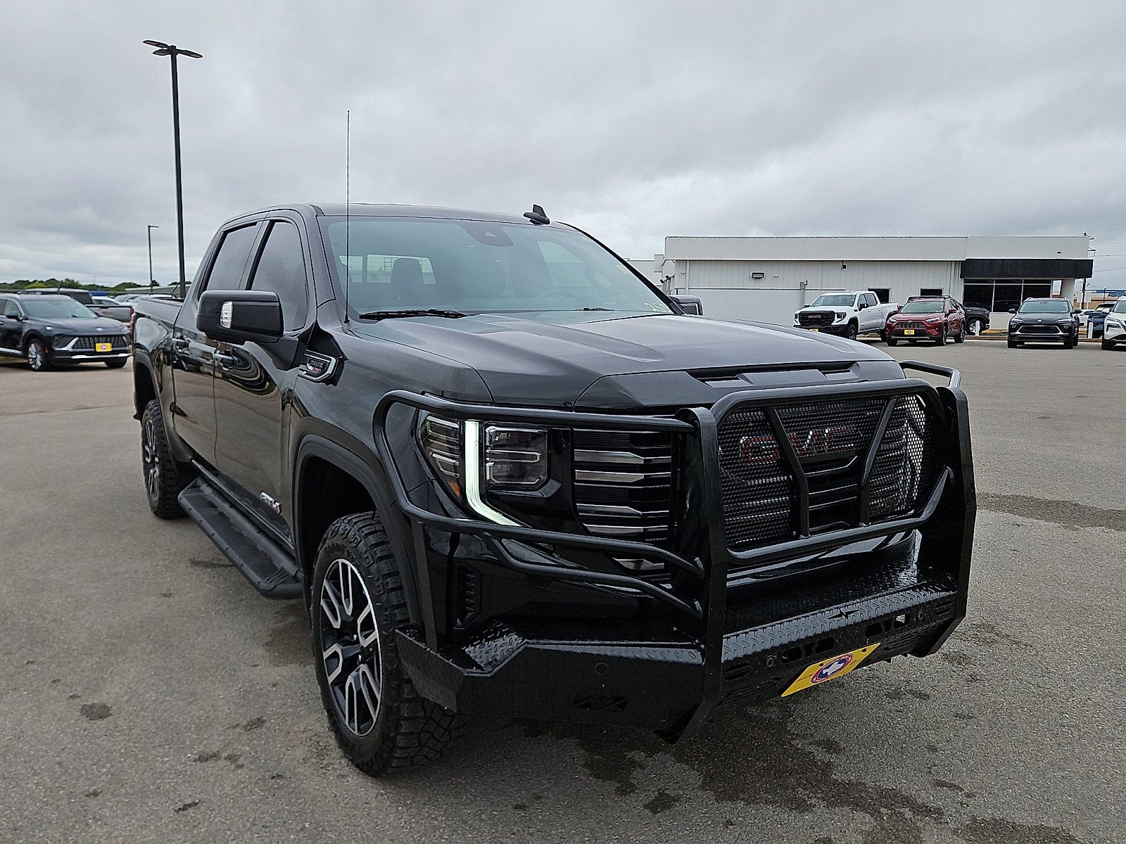 2025 GMC Sierra 1500 AT4