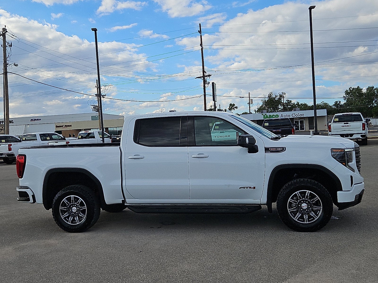 2024 GMC Sierra 1500 AT4