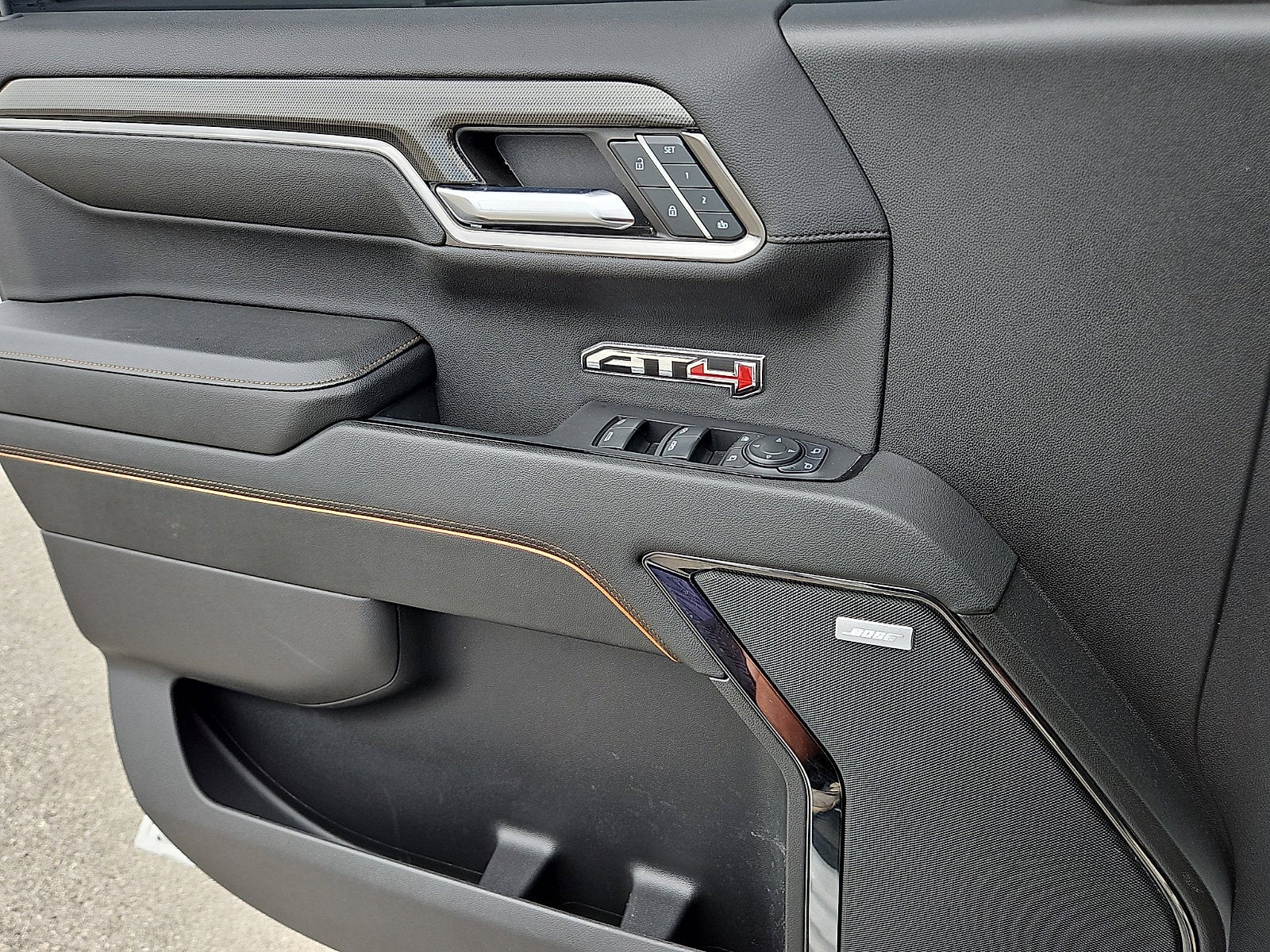 2024 GMC Sierra 1500 AT4