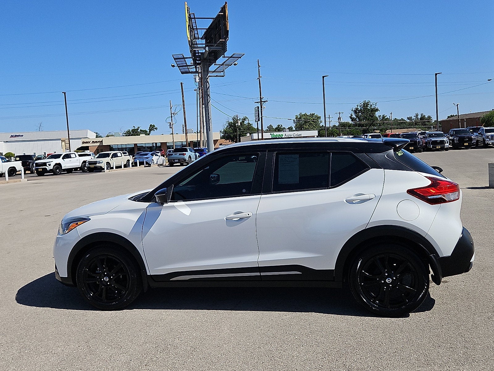 2020 Nissan Kicks SR Xtronic CVT