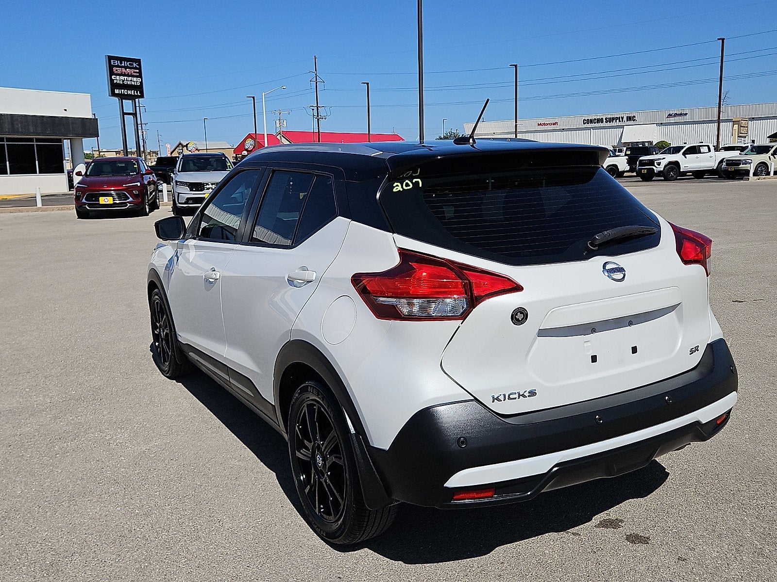 2020 Nissan Kicks SR Xtronic CVT