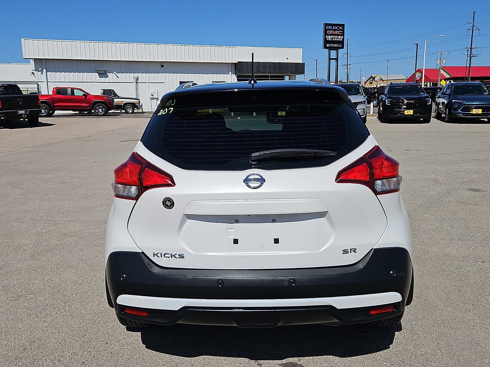 2020 Nissan Kicks SR Xtronic CVT
