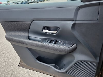 2025 Nissan Kicks SV FWD