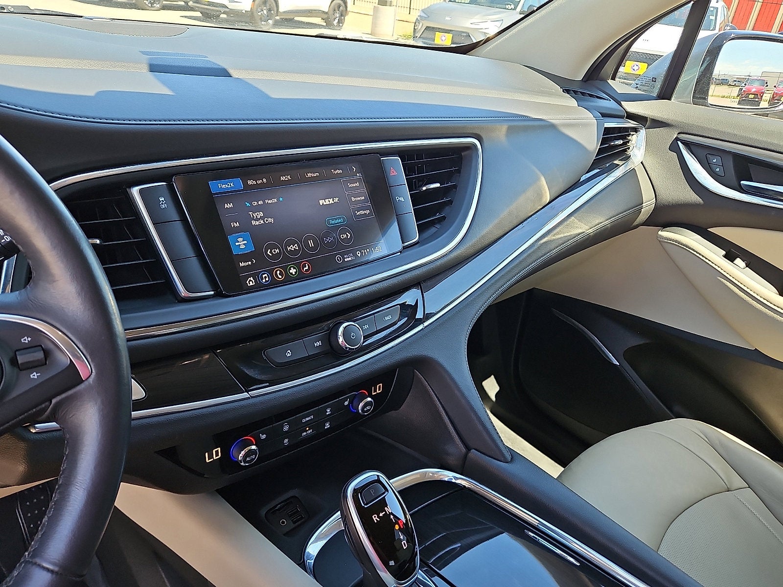 2021 Buick Enclave Essence