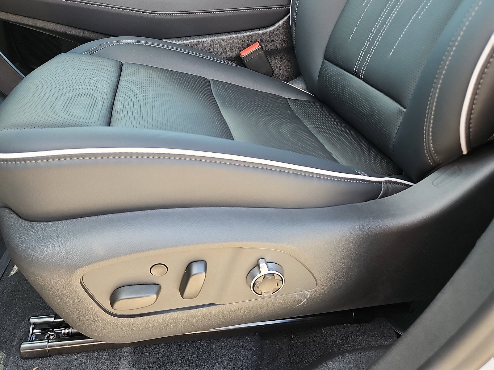 2027 Buick Enclave Avenir - Photo 13