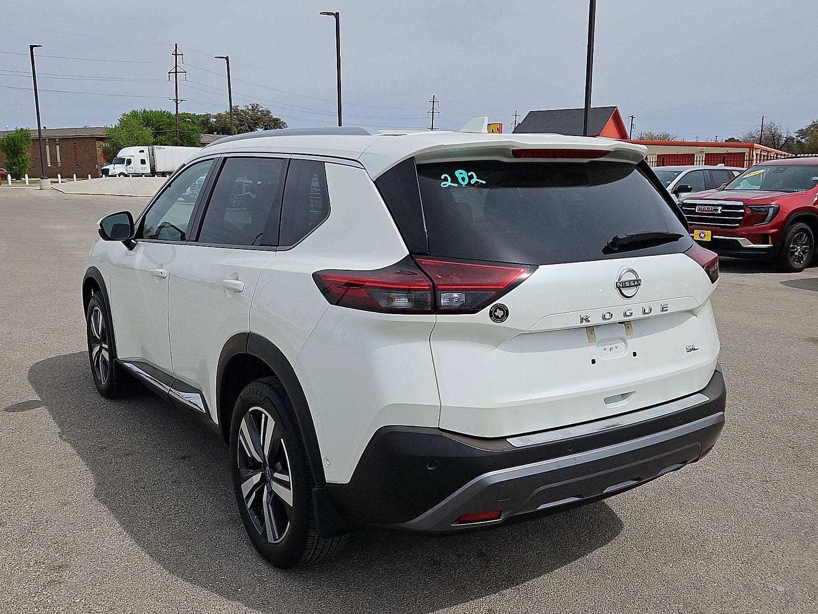 2023 Nissan Rogue SL FWD