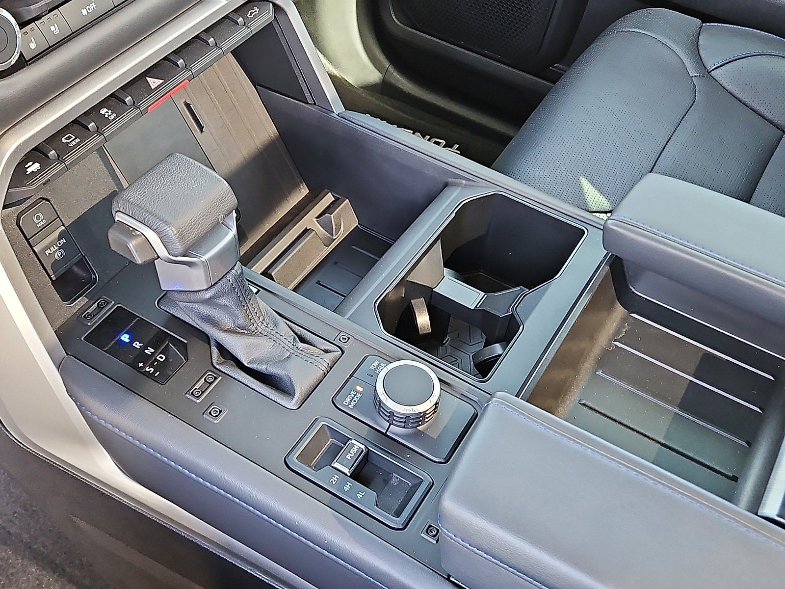 2025 Toyota Tundra Hybrid Platinum Hybrid CrewMax 5.5' Bed