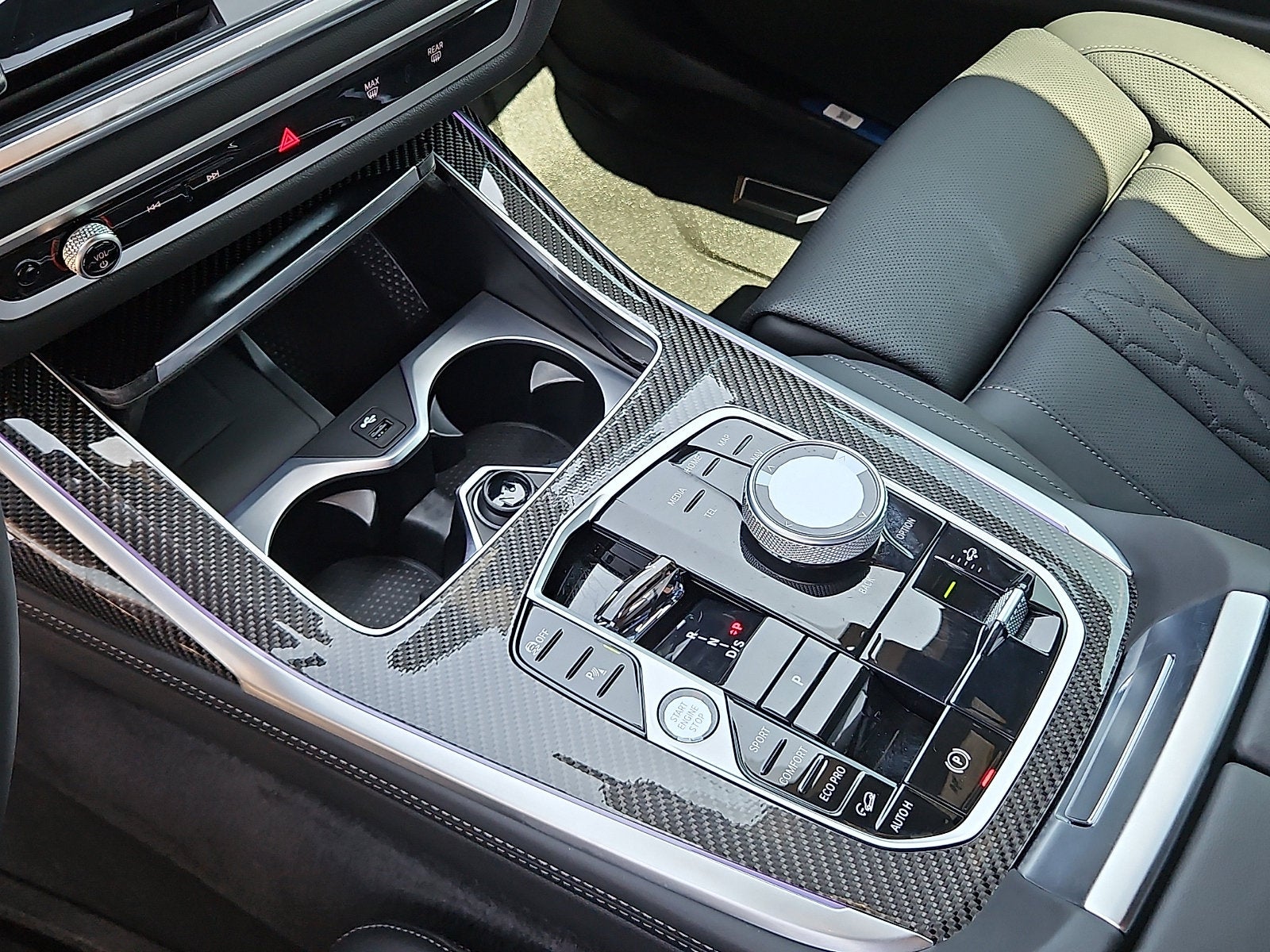 2026 BMW X7 M60i
