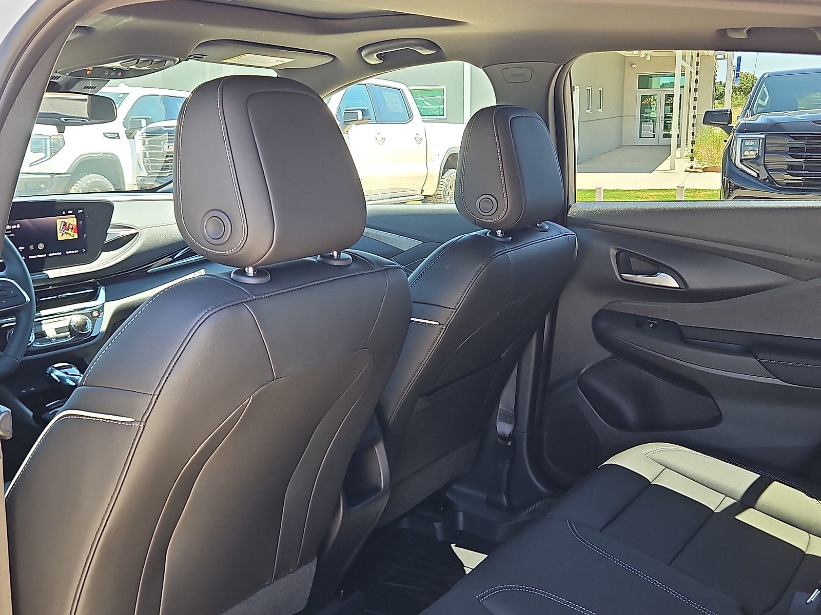 2026 Buick Envista Sport Touring - Photo 10