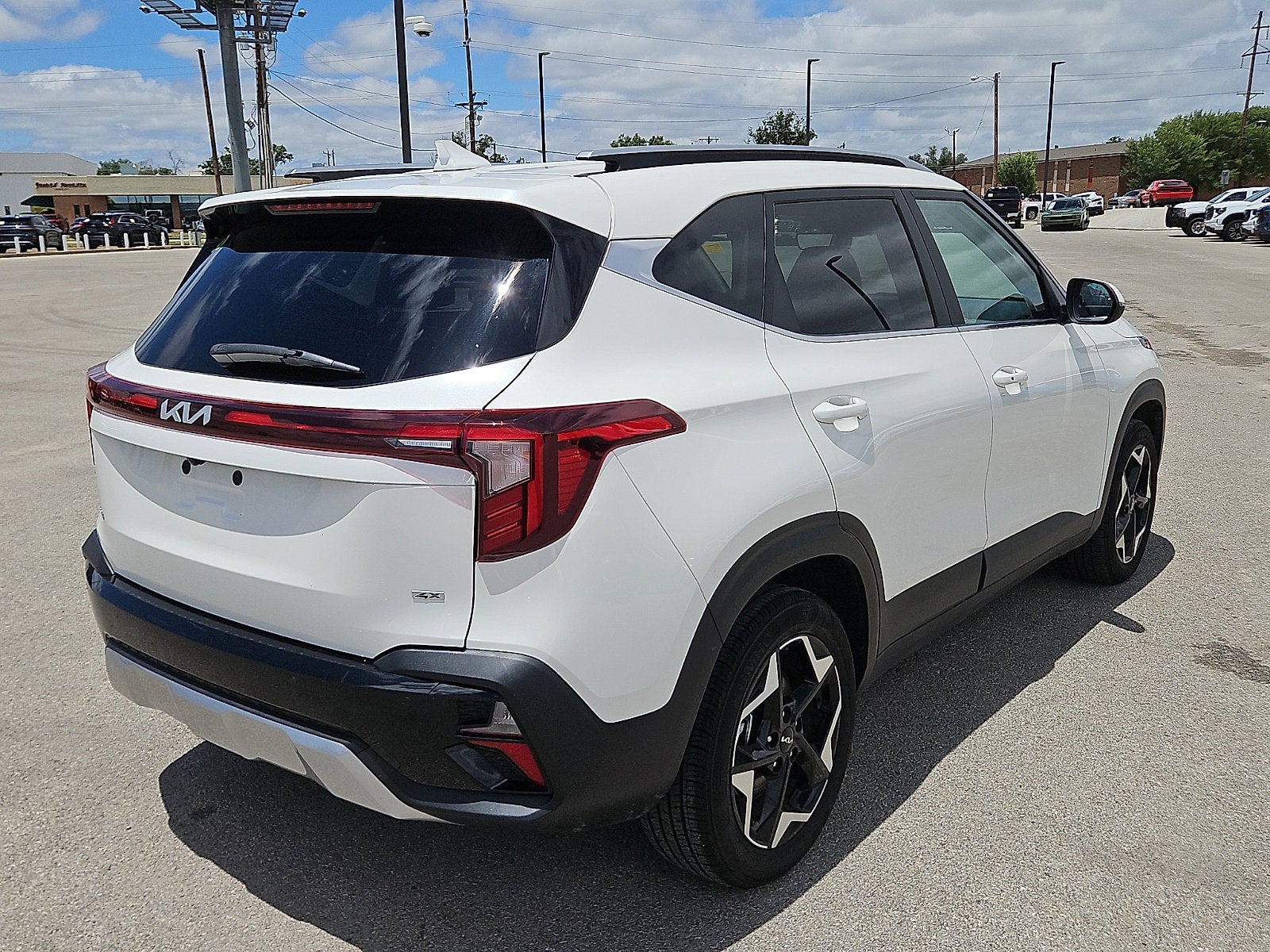 2025 Kia Seltos EX