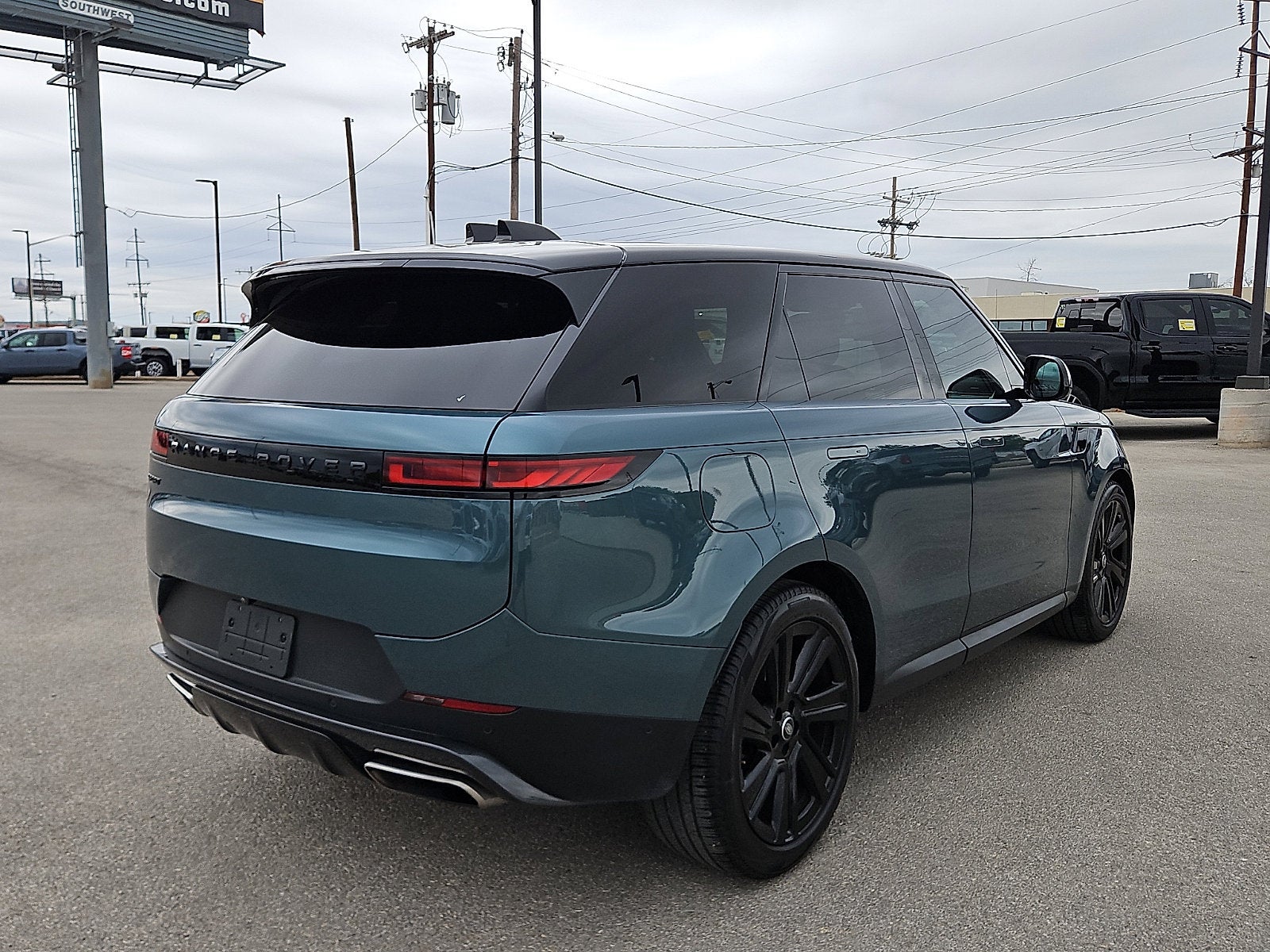 2024 Land Rover Range Rover Sport SE
