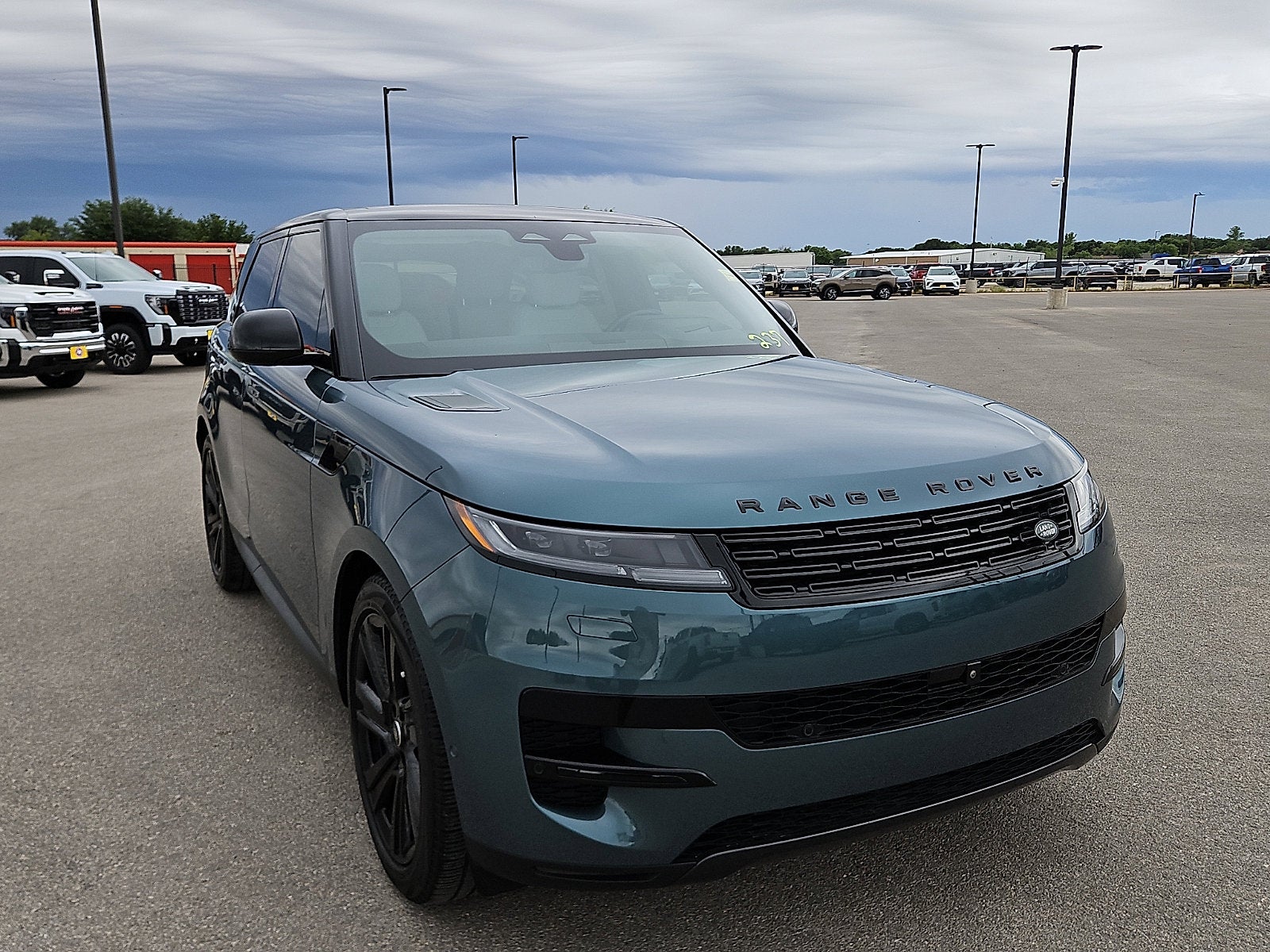 2024 Land Rover Range Rover Sport SE