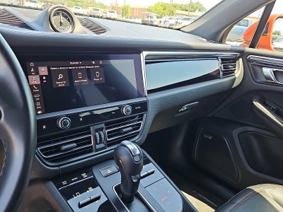 2022 Porsche Macan 4DR AWD