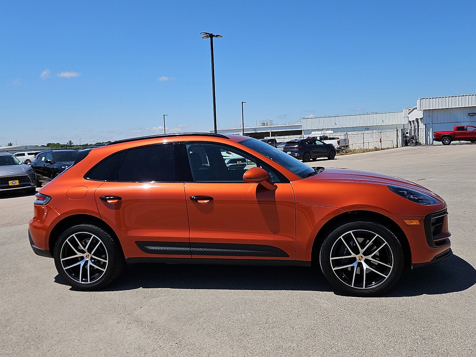 2022 Porsche Macan 4DR AWD